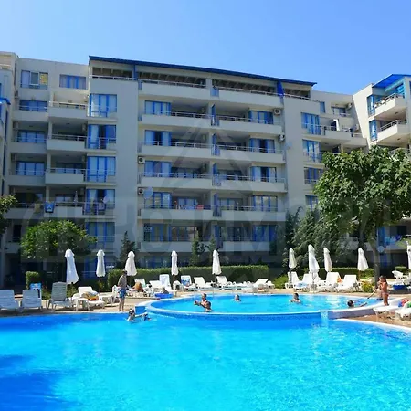 Excelsior Apt.80 *
